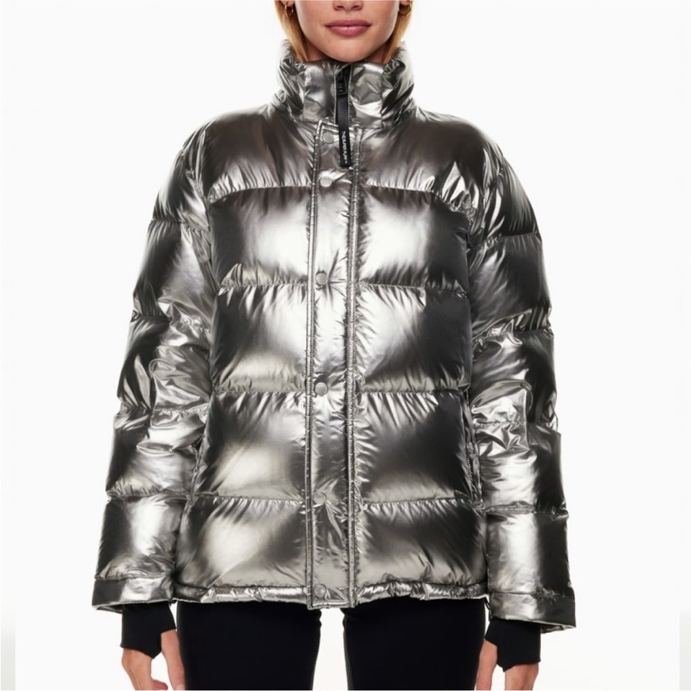 Aritzia Super Puff Original Hi-Gloss